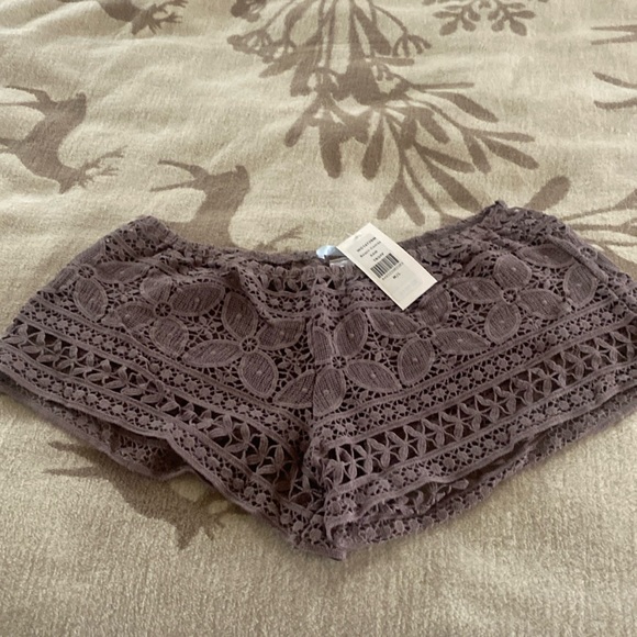 Eberjey beach cover up short shorts - Picture 1 of 3